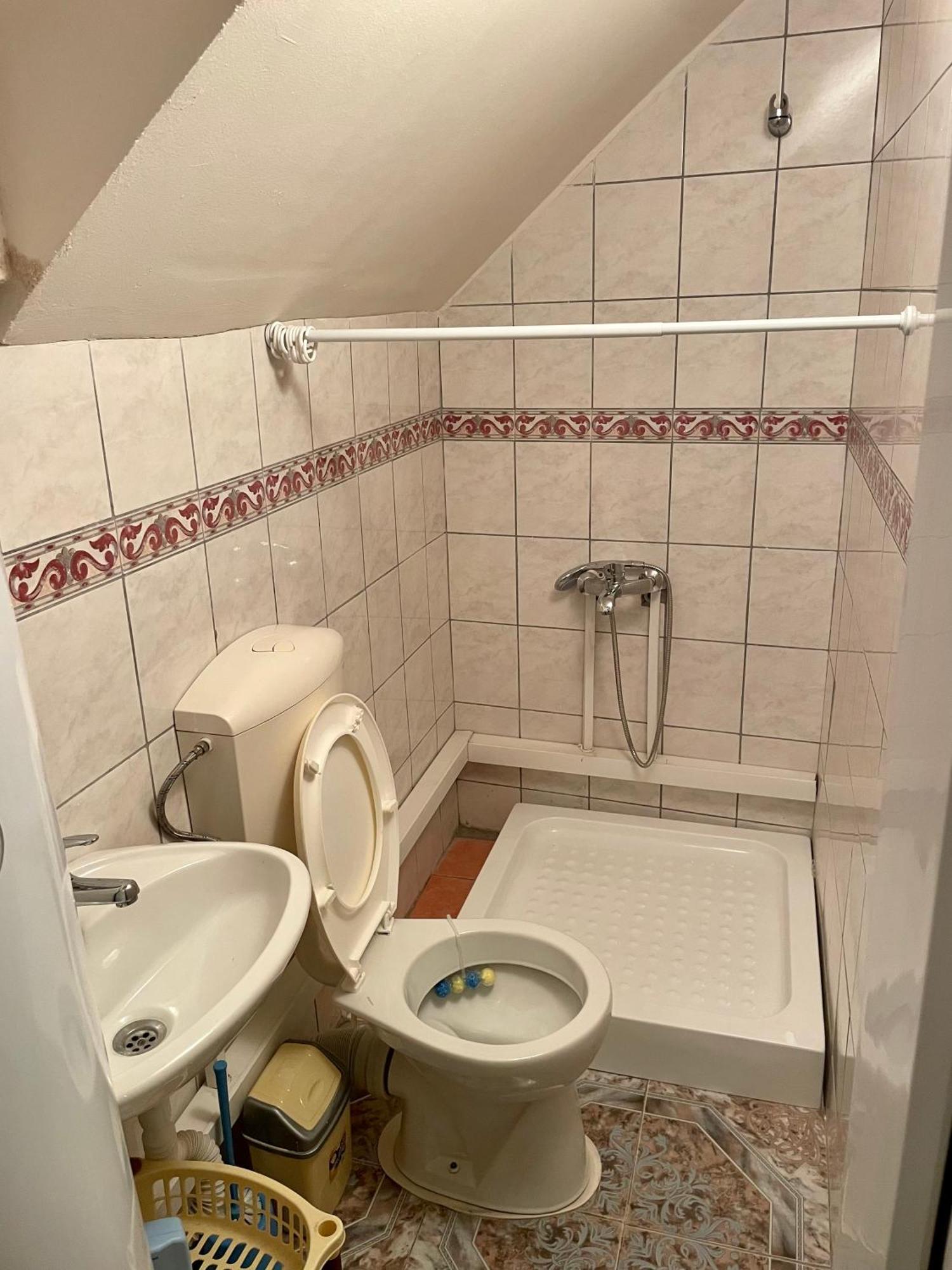 Charm Apartment *