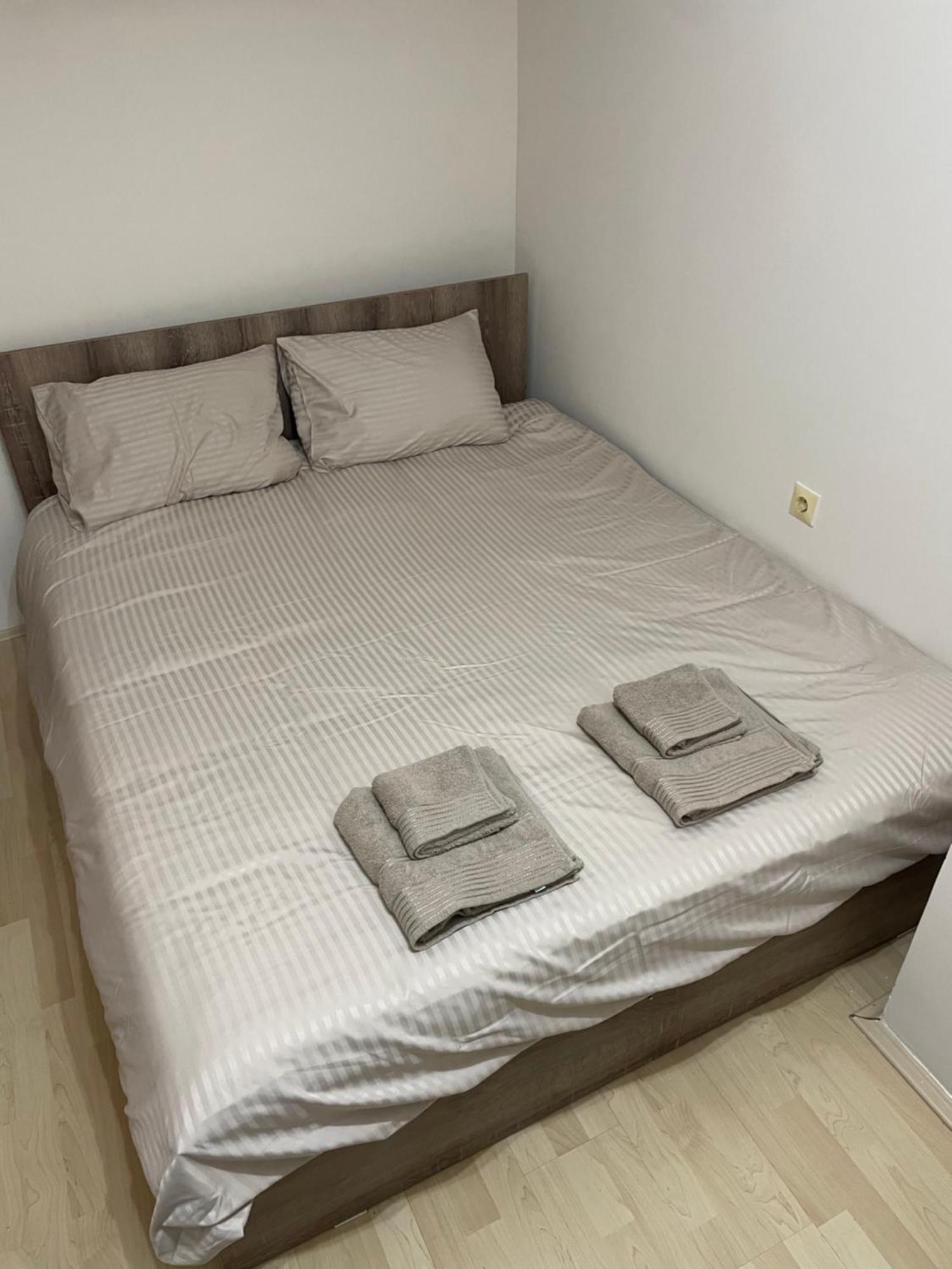 Charm Apartment *